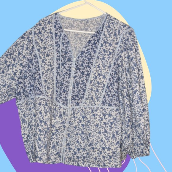 Plus Blue Floral Peasant Blouse - Picture 4 of 4